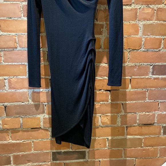 Aritzia Wilfred dress size XS - Picture 4 of 6